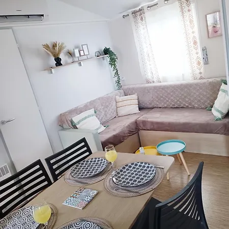 Mobil-home 6 Personnes Valras-plage 4 Etoiles * Serignan