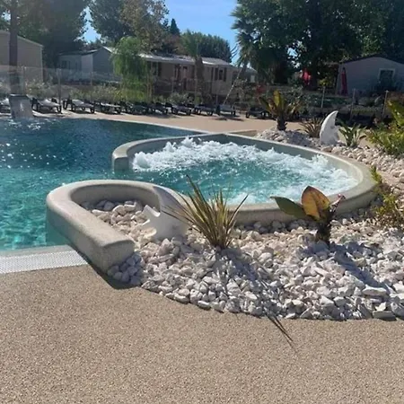Campingplads Mobil-home 6 Personnes Valras-plage 4 Etoiles *